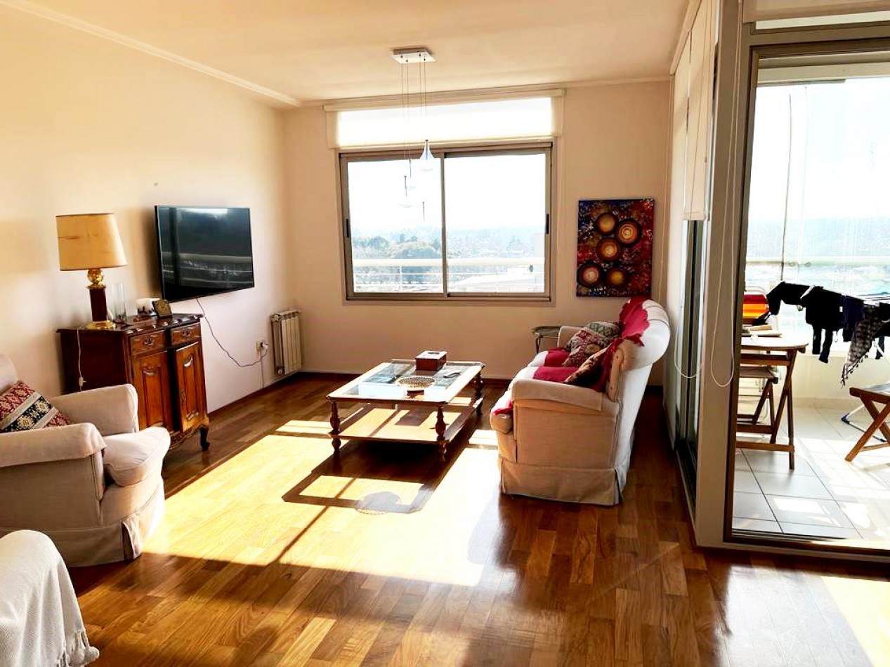DEPARTAMENTO 3 AMB EN LA PLATA CON COCHERA