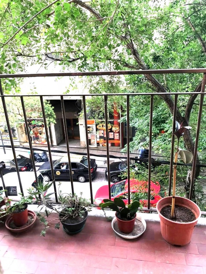 DEPARTAMENTO 3 AMBIENTES C/ COCHERA ZONA CENTRO