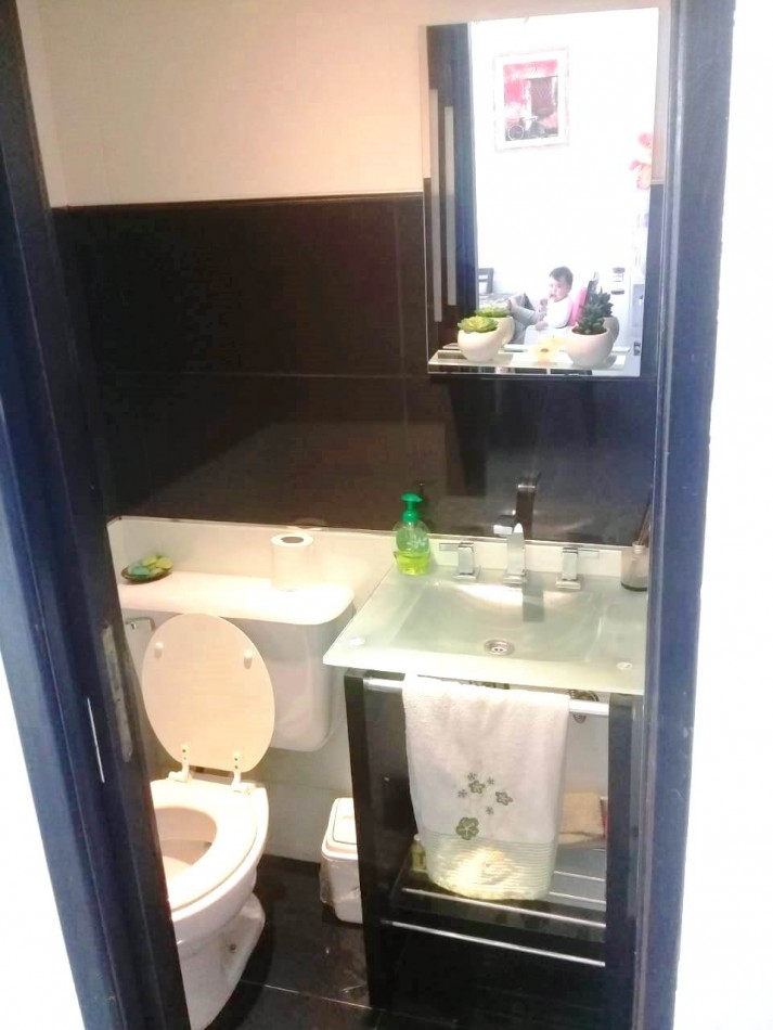 DUPLEX 4 AMBIENTES COCHERA , JARDIN y PARRILA
