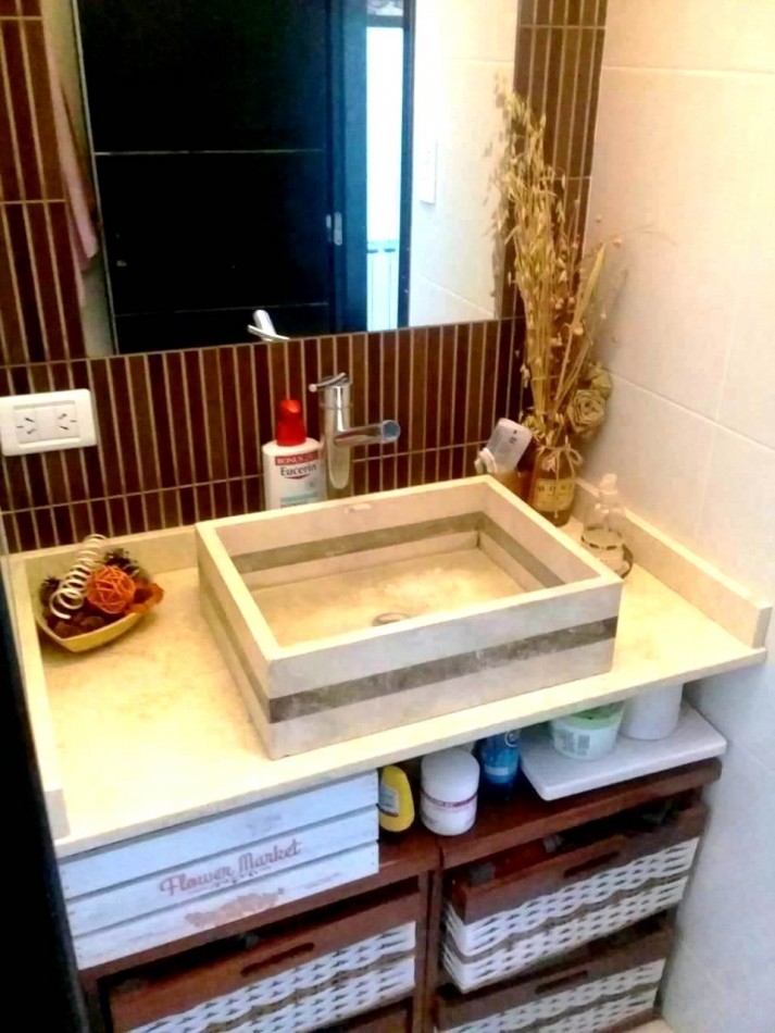 DUPLEX 4 AMBIENTES COCHERA , JARDIN y PARRILA