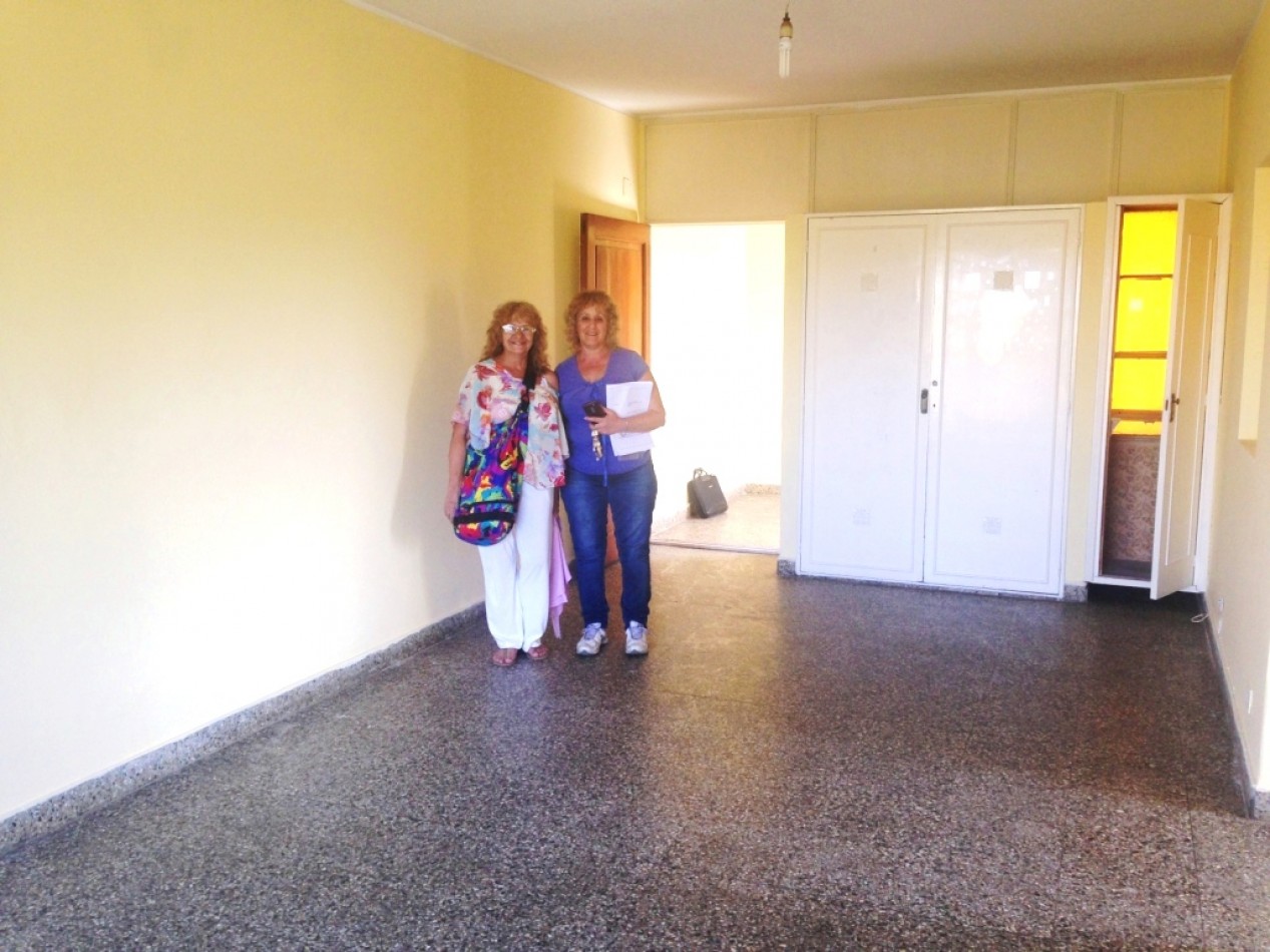 DEPARTAMENTO DE 2 AMBIENTES AMPLIOS