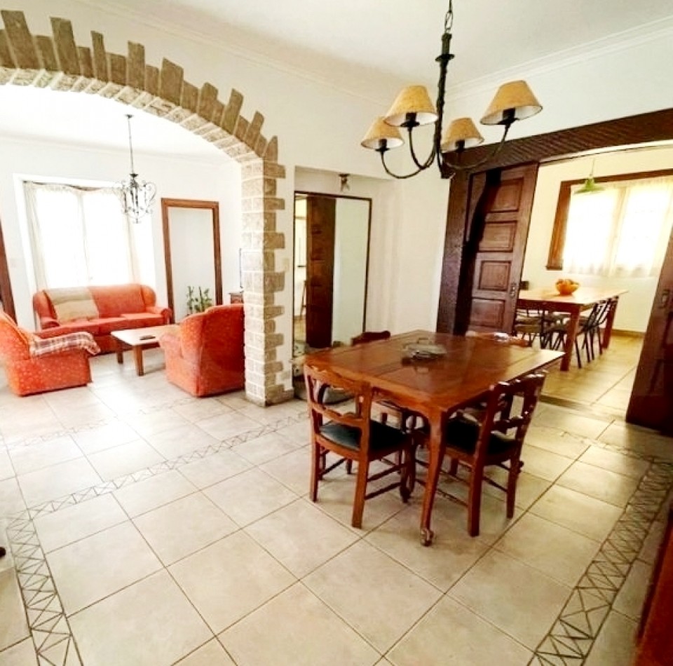 CHALET EN SAN CARLOS