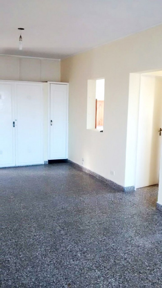 DEPARTAMENTO 2 AMBIENTES AMPLIOS
