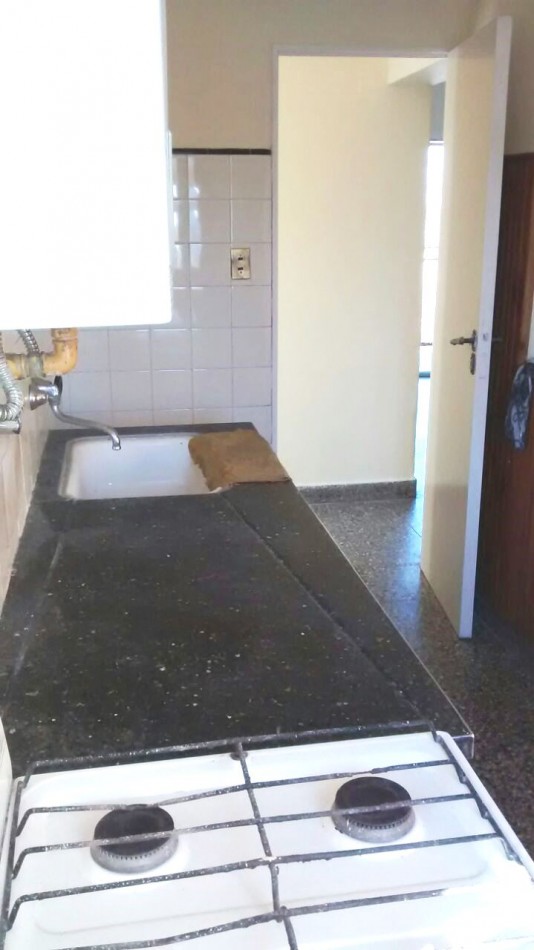 DEPARTAMENTO 2 AMBIENTES AMPLIOS