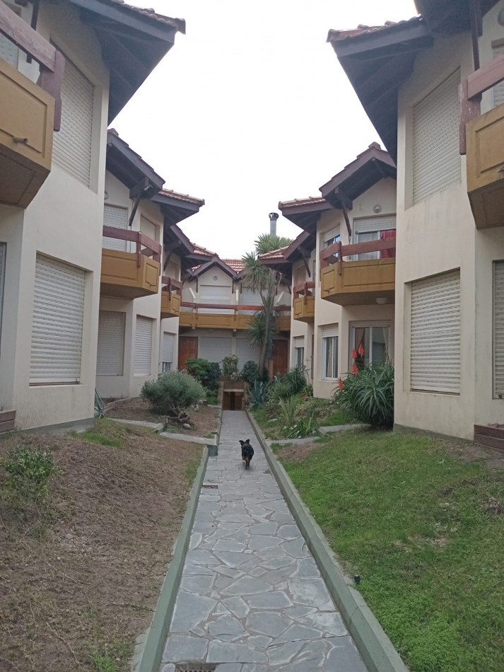 VILLA GESSEL DUPLEX 3 AMB.FRENTE AL MAR c/ COCHERA