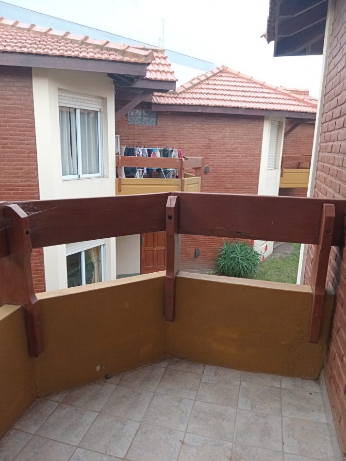 VILLA GESSEL DUPLEX 3 AMB.FRENTE AL MAR c/ COCHERA