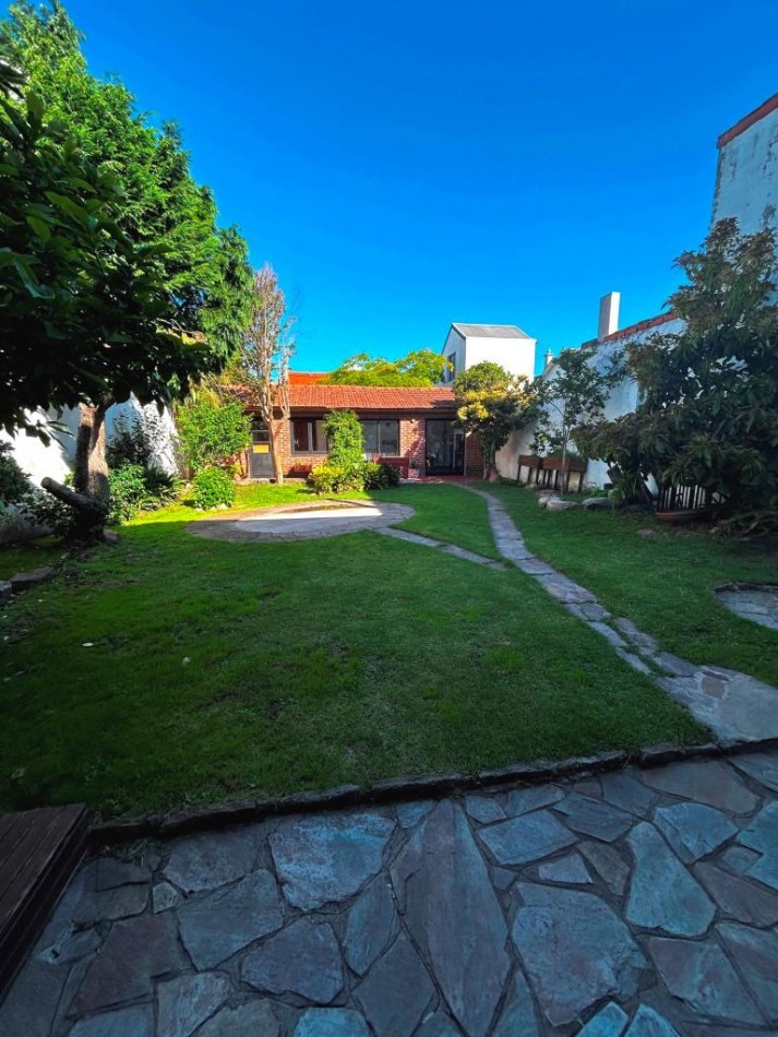 EXCELENTE CHALET ZONA GUEMES
