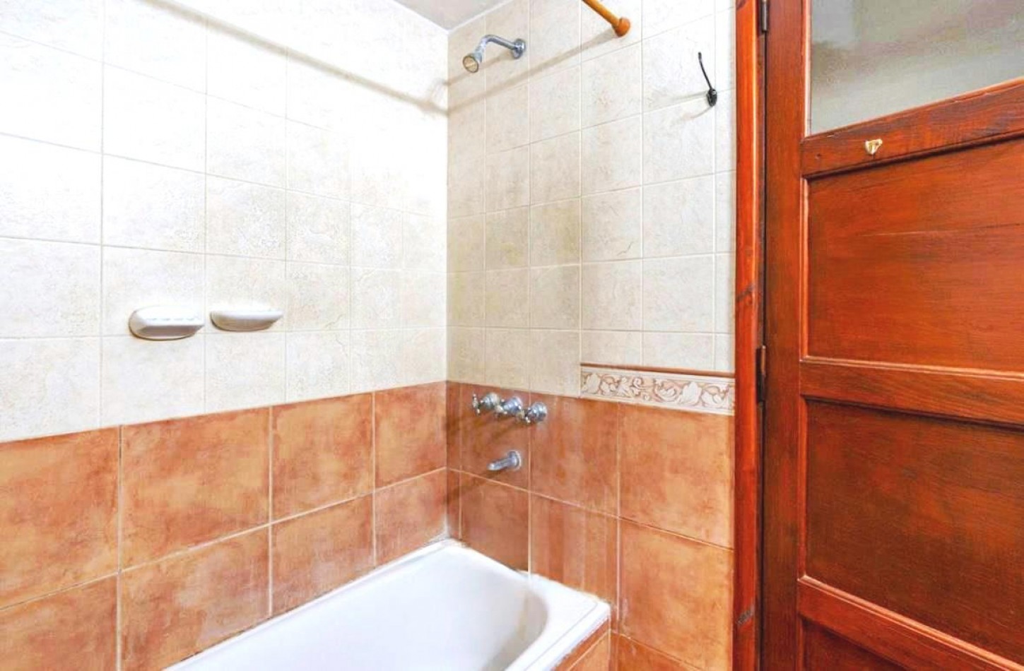 CHALET ZONA CENTRO GUEMES
