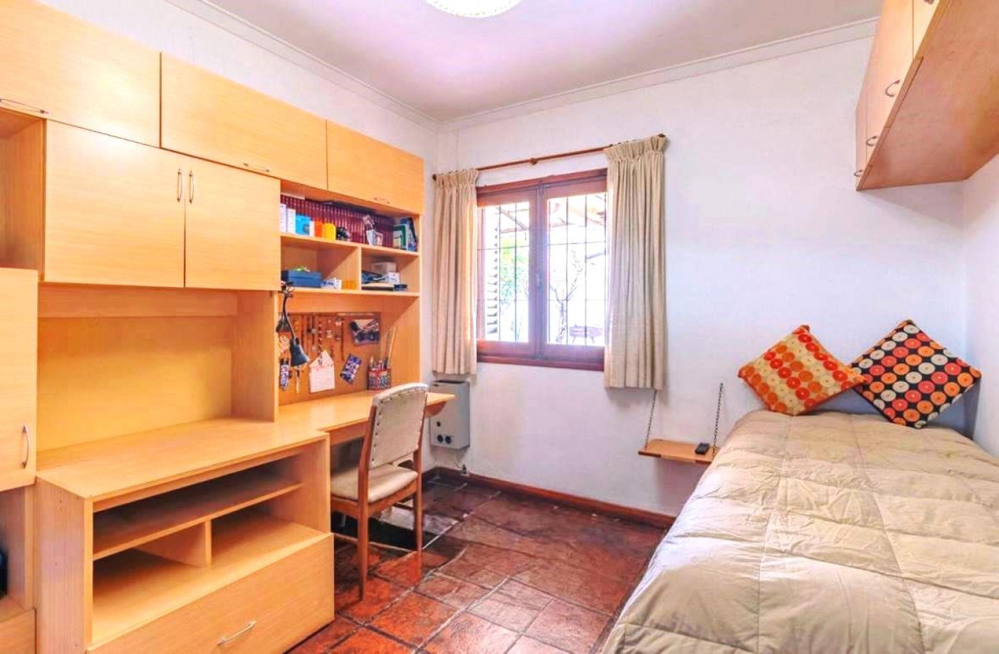 CHALET ZONA CENTRO GUEMES