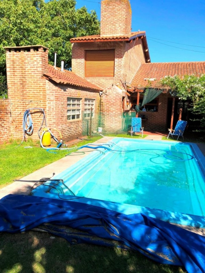 CHALET CON PILETA Y QUINCHO PARQUE LURO