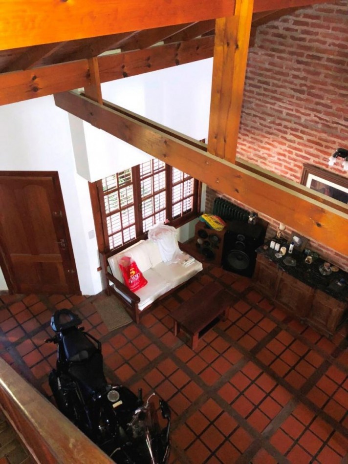 CHALET CON PILETA Y QUINCHO PARQUE LURO