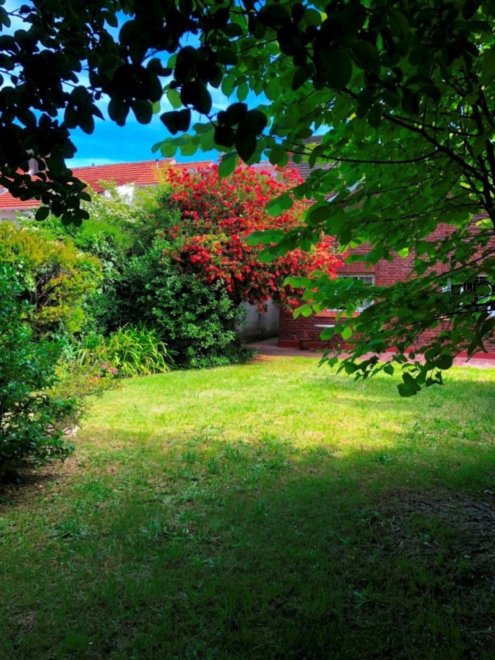 CHALET EN LO MEJOR DE LOS TRONCOS