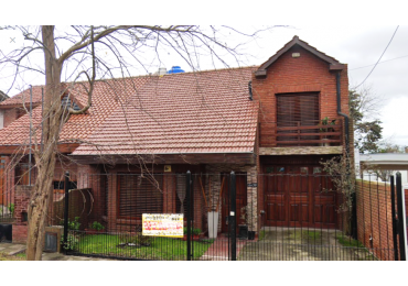 CHALET EN 2 PLANTAS CON GRAN PARQUE
