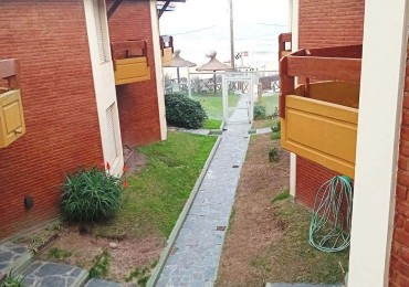 VILLA GESSEL DUPLEX  3 AMB.FRENTE AL MAR c/ COCHERA