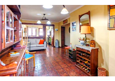 CHALET ZONA CENTRO  GUEMES